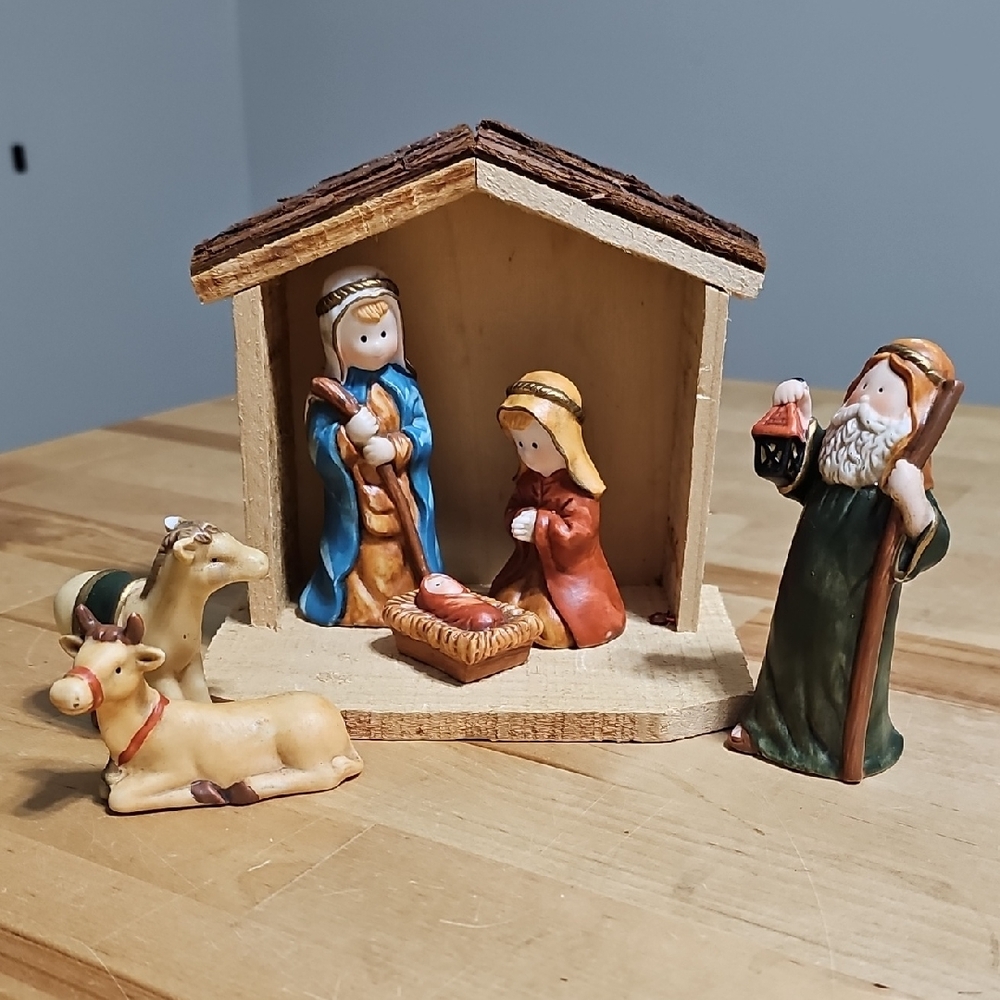✝️ Vintage 2003 Home for the Holidays Nativity Set 6” Wood Stable